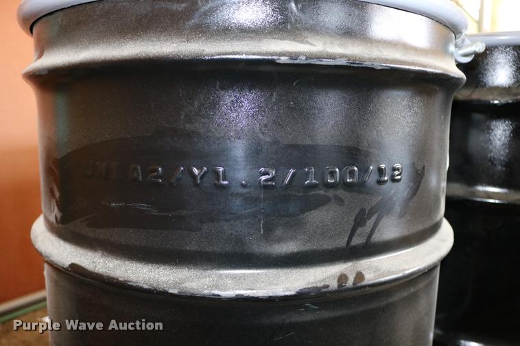 image for item DM9370 (2) barrels of Plexitrac binders