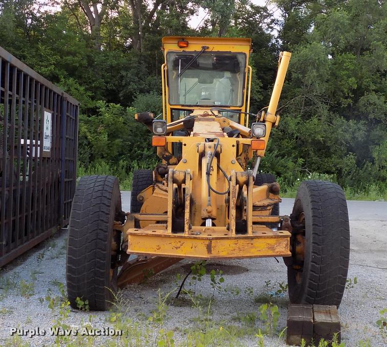 image for item DP9997 1999 John Deere 770CH  motor grader