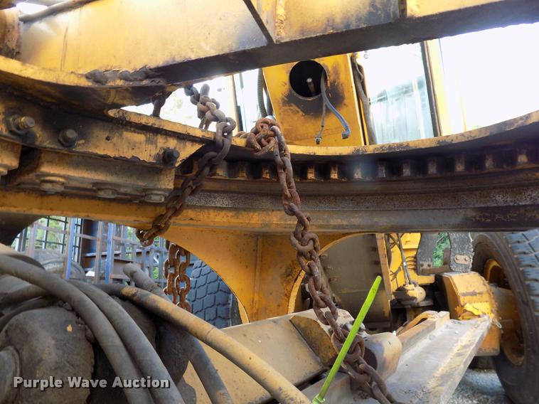 image for item DP9997 1999 John Deere 770CH  motor grader