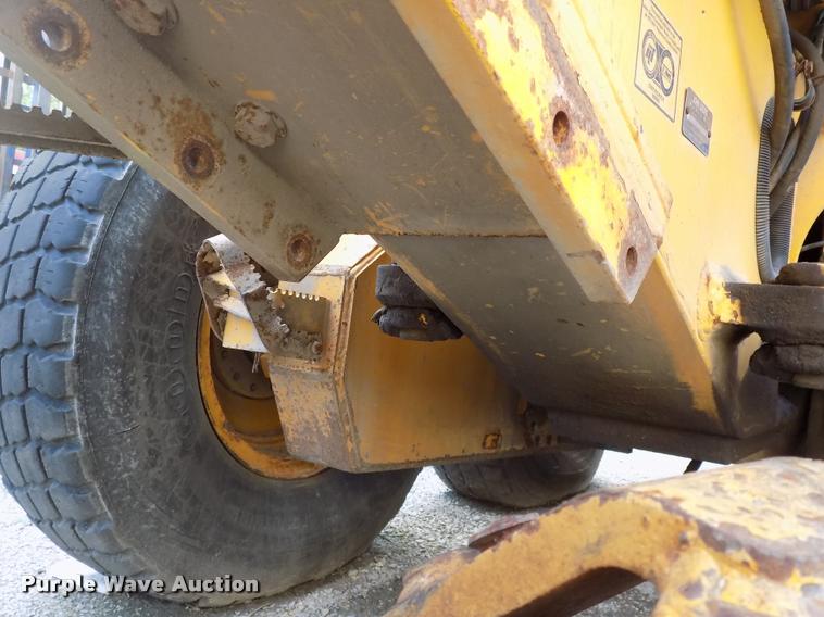 image for item DP9997 1999 John Deere 770CH  motor grader