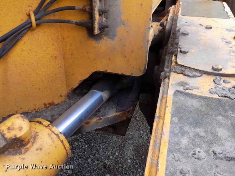 image for item DP9997 1999 John Deere 770CH  motor grader