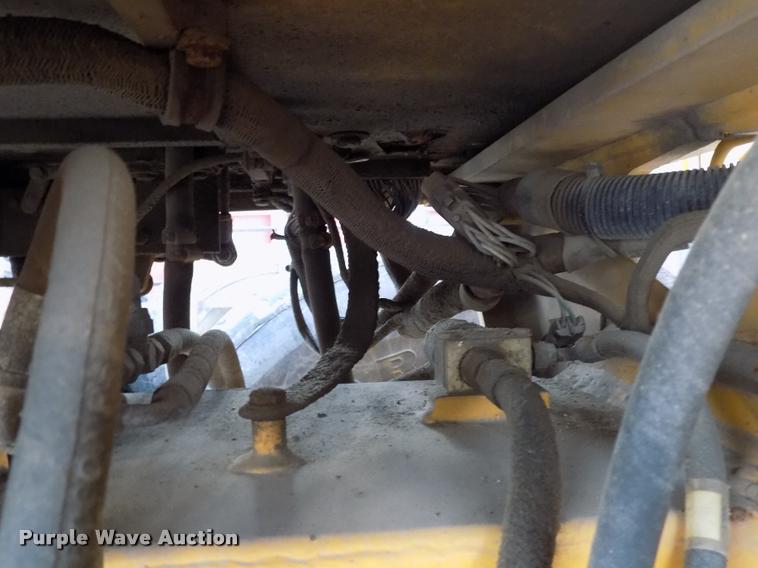 image for item DP9997 1999 John Deere 770CH  motor grader