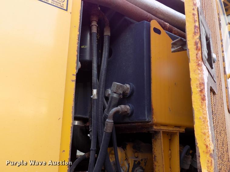 image for item DP9997 1999 John Deere 770CH  motor grader