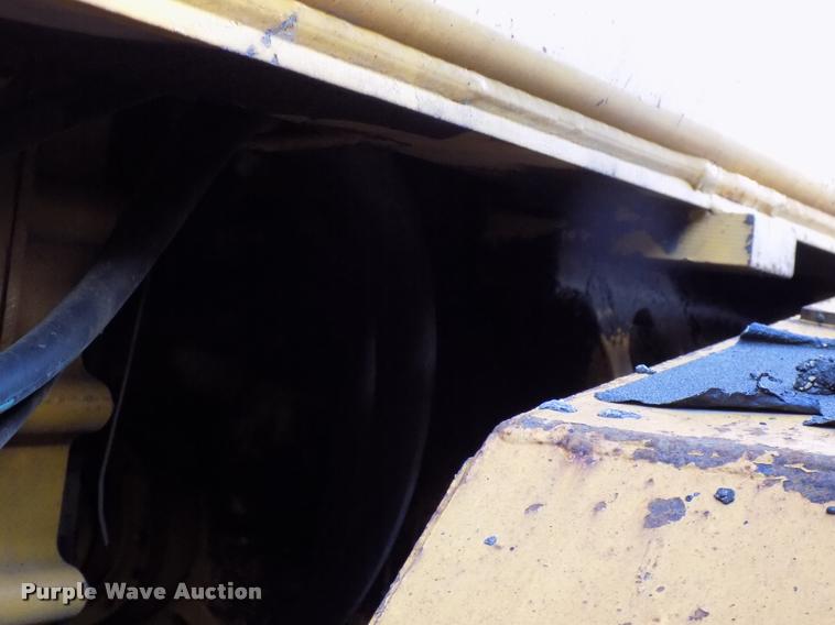 image for item DP9997 1999 John Deere 770CH  motor grader