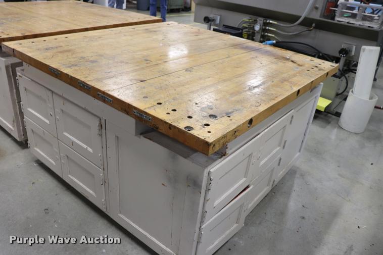 image for item DQ9399 Wood work table