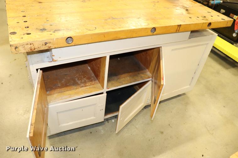 image for item DQ9399 Wood work table