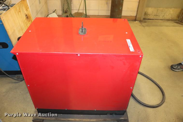 image for item DQ9401 Lincoln DC-400 welder