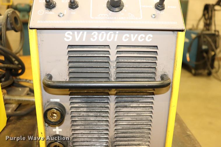 image for item DQ9402 Esab mig welder