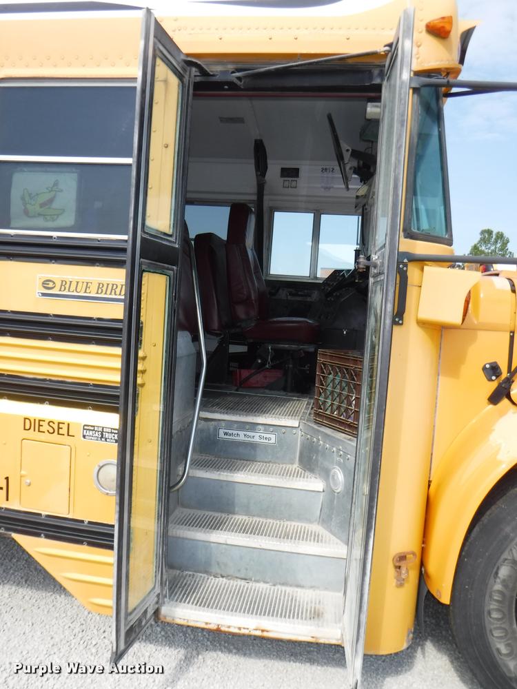 image for item J5680 2001 International 3800 Blue Bird school bus