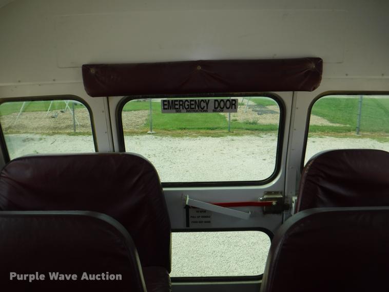 image for item J5680 2001 International 3800 Blue Bird school bus