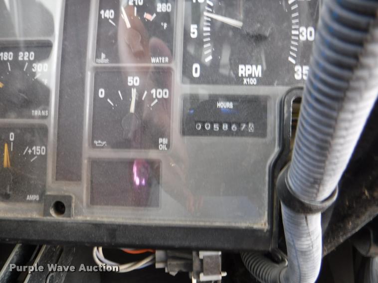 image for item J5680 2001 International 3800 Blue Bird school bus