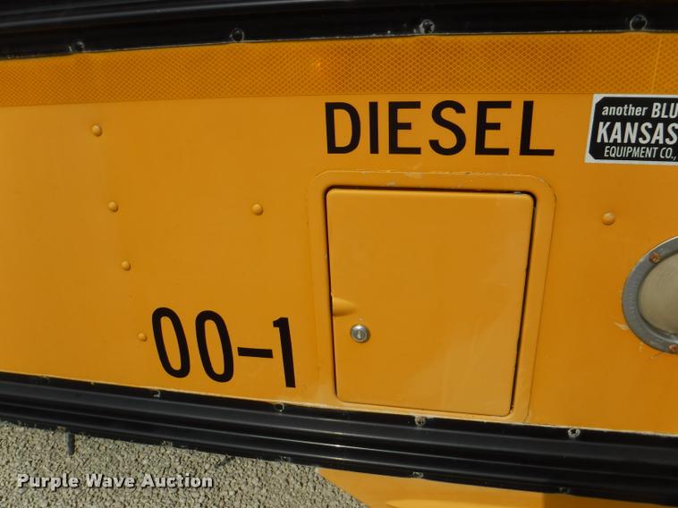 image for item J5680 2001 International 3800 Blue Bird school bus