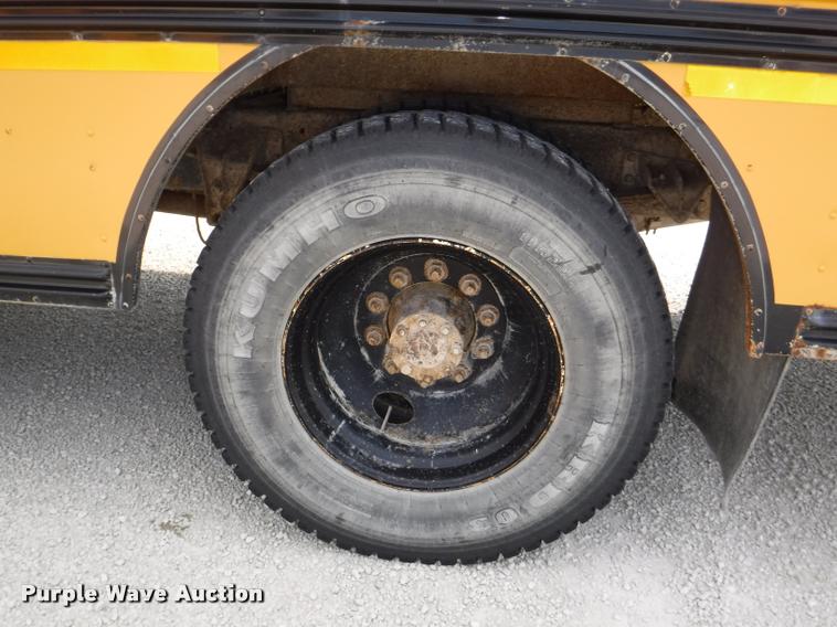 image for item J5680 2001 International 3800 Blue Bird school bus