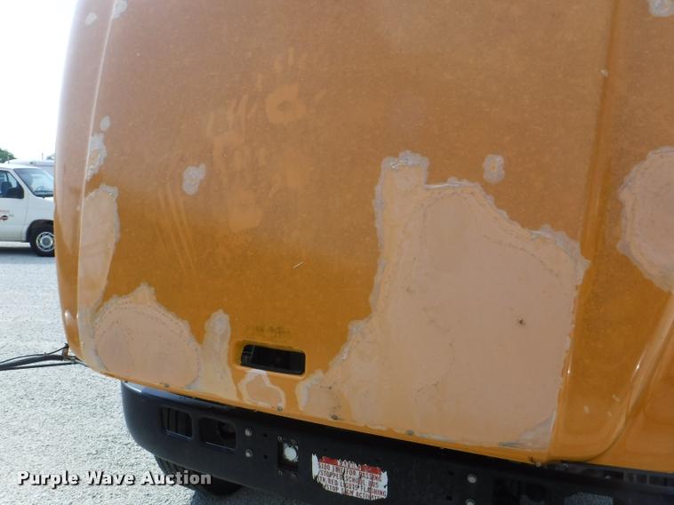 image for item J5680 2001 International 3800 Blue Bird school bus