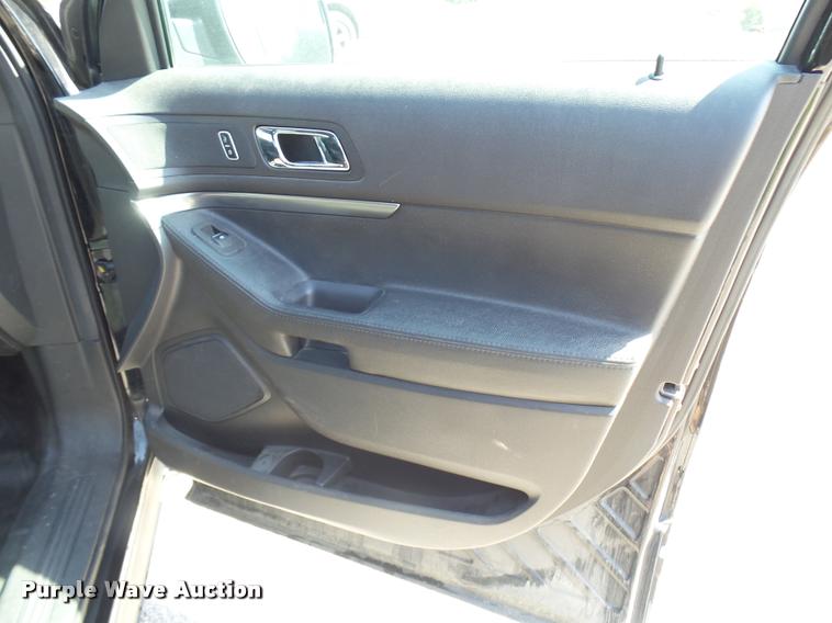 image for item K1886 2013 Ford Explorer Police Interceptor SUV