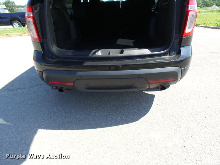 image for item K1886 2013 Ford Explorer Police Interceptor SUV