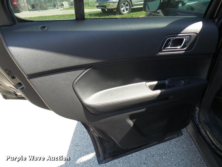 image for item K1886 2013 Ford Explorer Police Interceptor SUV