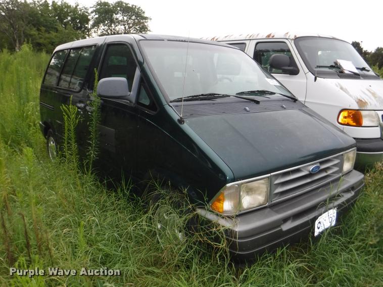 image for item K5876 1997 Ford Aerostar XLT van