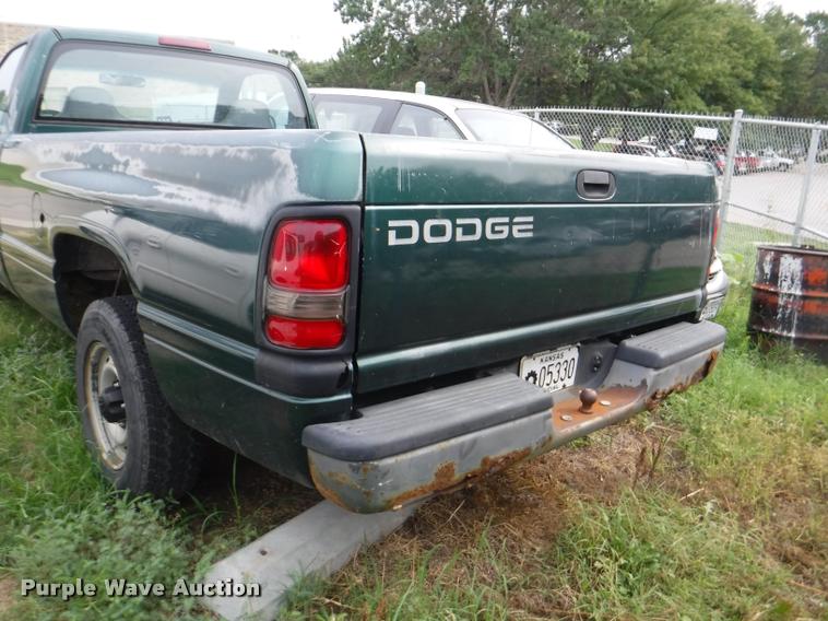 image for item K5878 1998 Dodge Ram 1500 pickup truck