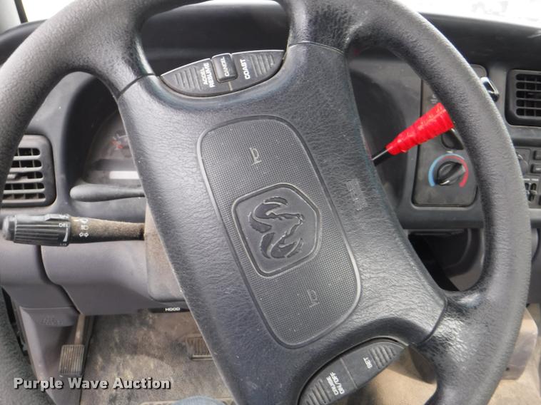 image for item K5878 1998 Dodge Ram 1500 pickup truck