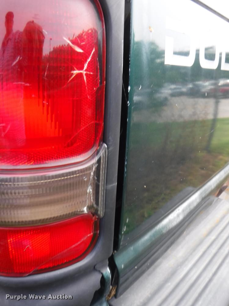 image for item K5878 1998 Dodge Ram 1500 pickup truck