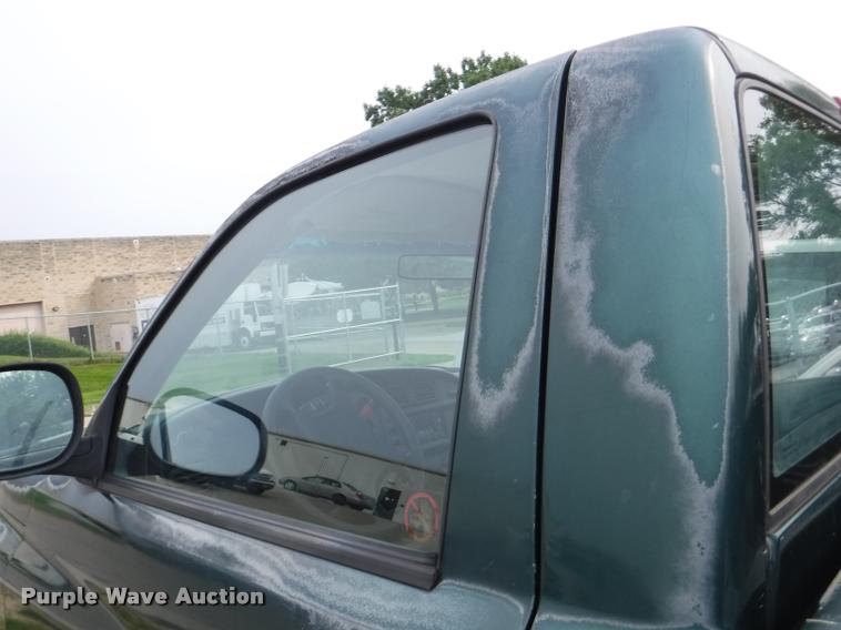 image for item K5878 1998 Dodge Ram 1500 pickup truck