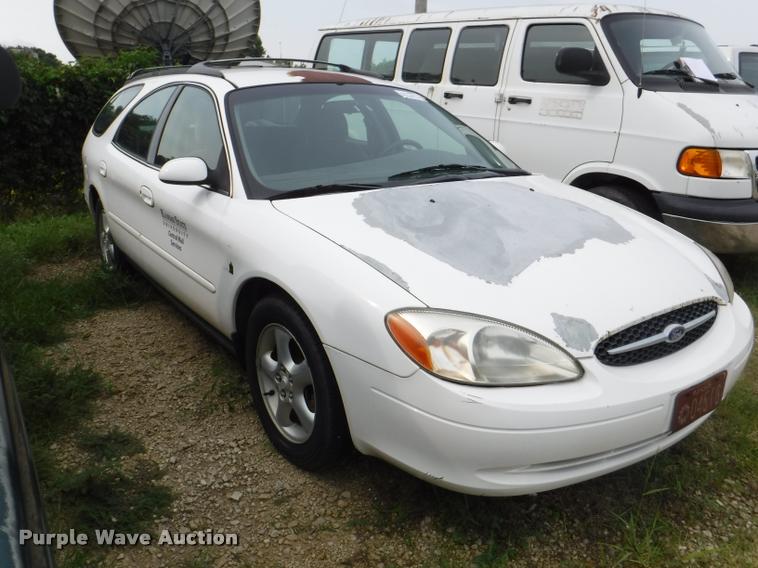 image for item K5879 2000 Ford Taurus SE