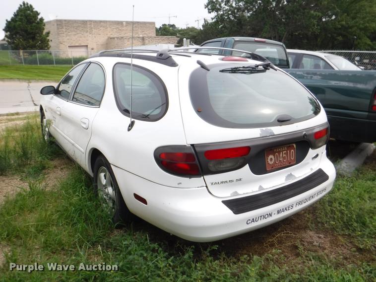 image for item K5879 2000 Ford Taurus SE