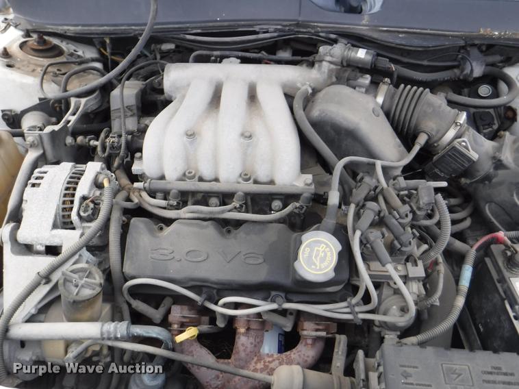 image for item K5879 2000 Ford Taurus SE