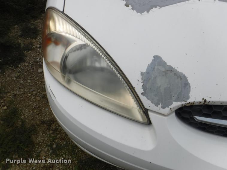 image for item K5879 2000 Ford Taurus SE