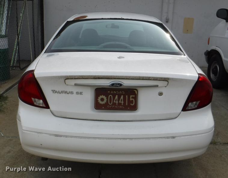 image for item K5881 2000 Ford Taurus SE