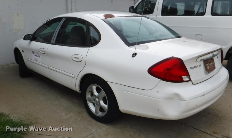 image for item K5881 2000 Ford Taurus SE