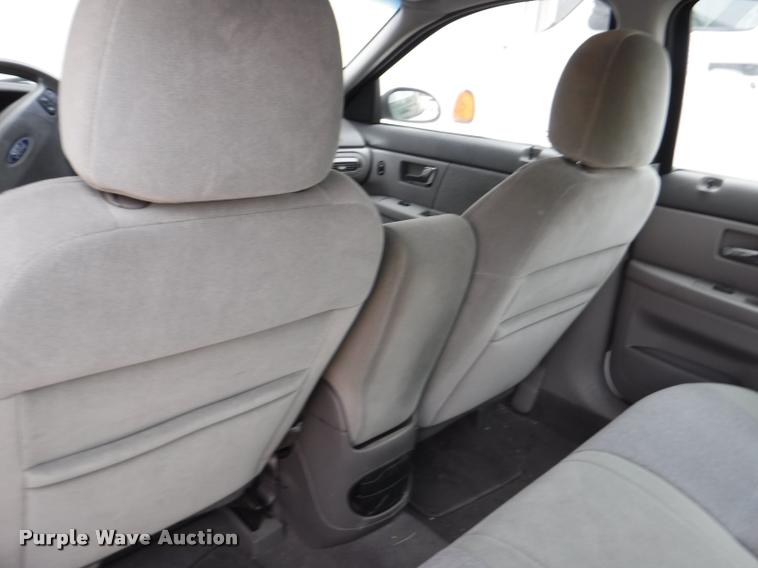 image for item K5881 2000 Ford Taurus SE