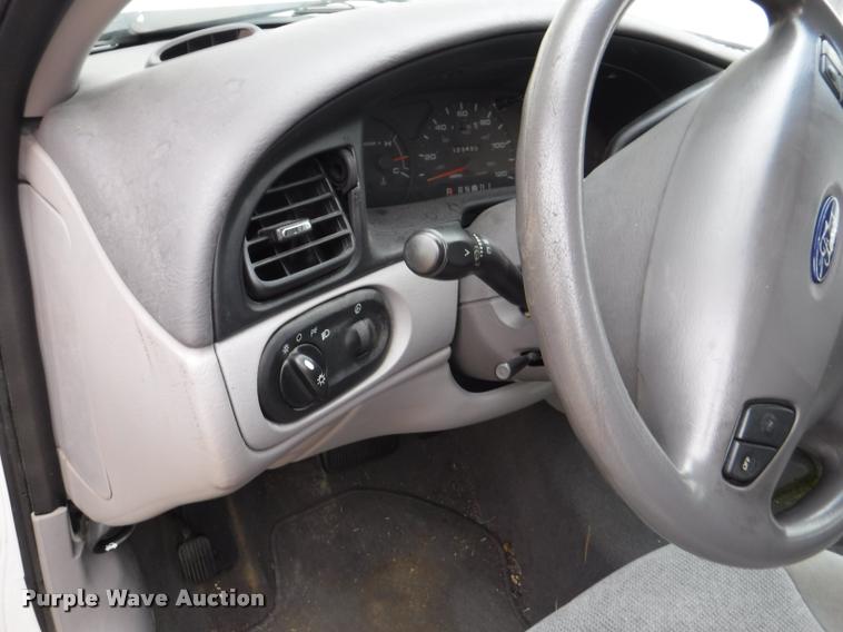 image for item K5881 2000 Ford Taurus SE