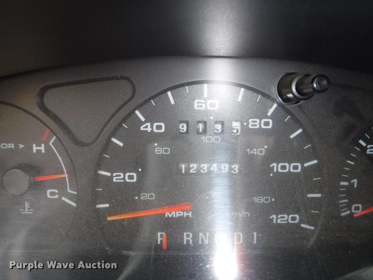 image for item K5881 2000 Ford Taurus SE