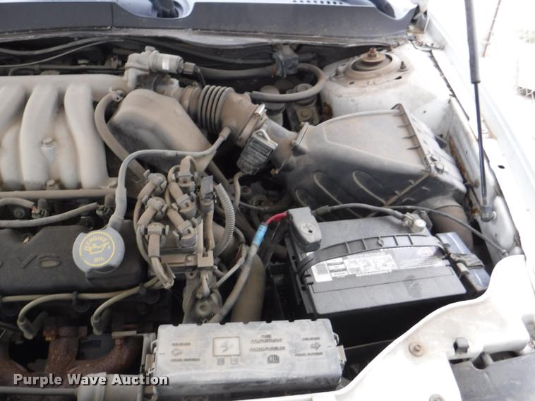 image for item K5881 2000 Ford Taurus SE