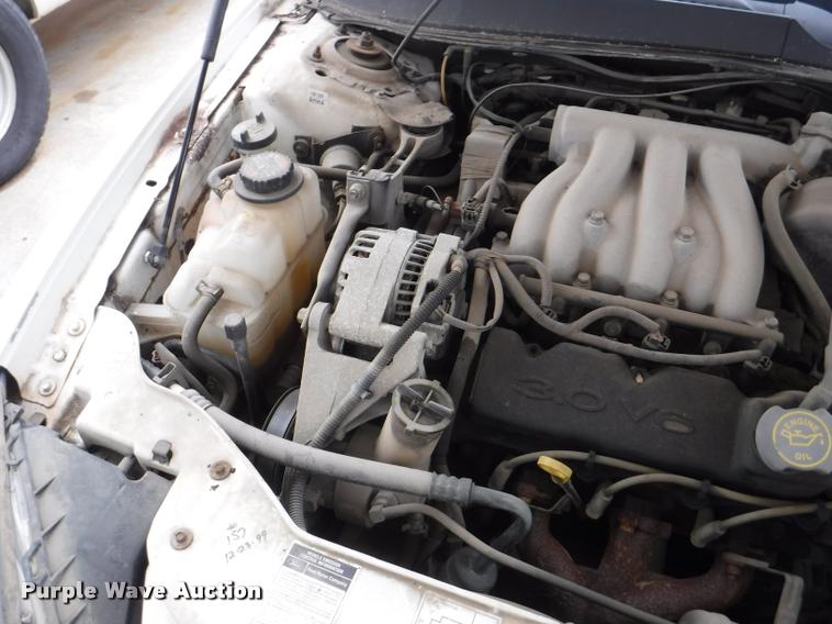 image for item K5881 2000 Ford Taurus SE