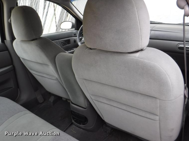 image for item K5881 2000 Ford Taurus SE