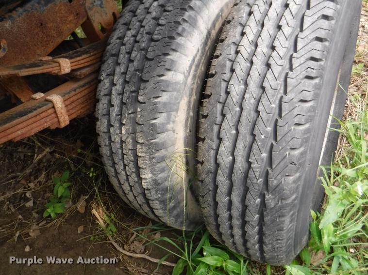 image for item K5883 1989 Ford F450 Super Duty XL flat dump bed truck