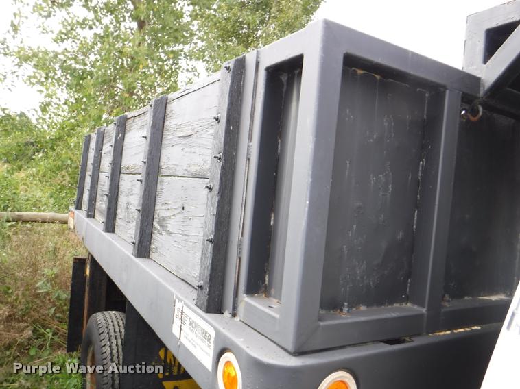 image for item K5883 1989 Ford F450 Super Duty XL flat dump bed truck