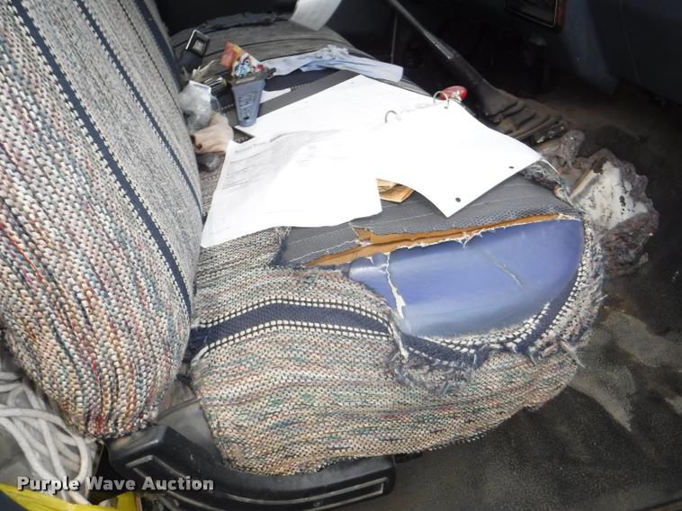 image for item K5883 1989 Ford F450 Super Duty XL flat dump bed truck