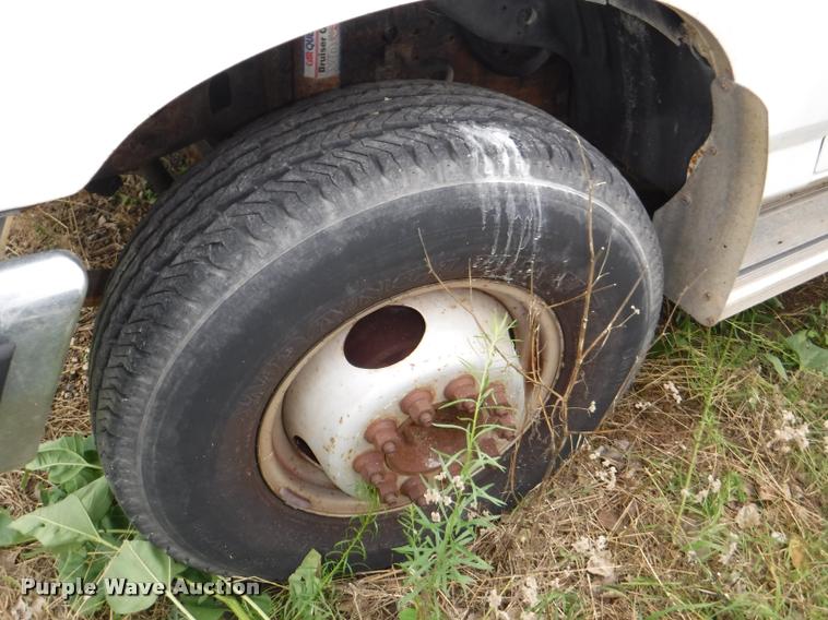 image for item K5883 1989 Ford F450 Super Duty XL flat dump bed truck