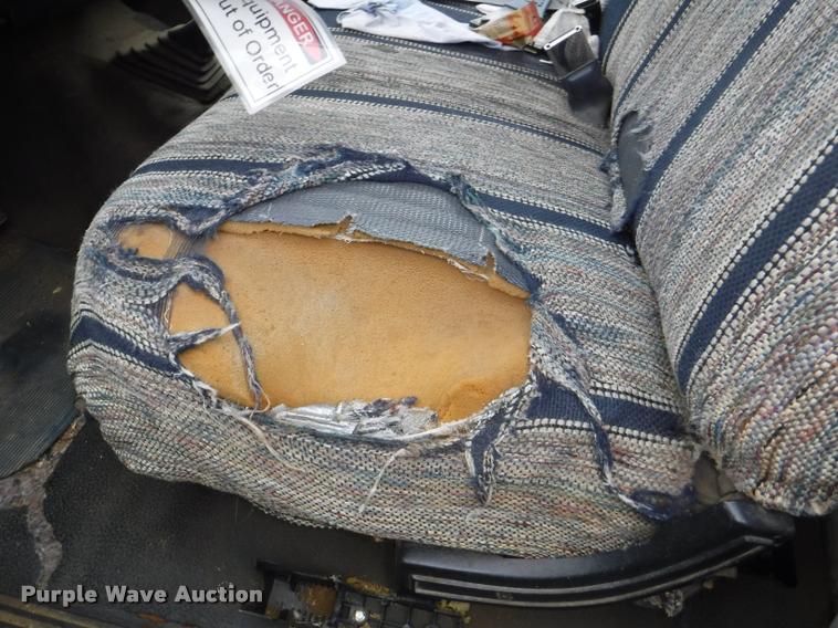 image for item K5883 1989 Ford F450 Super Duty XL flat dump bed truck