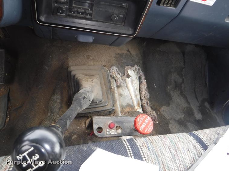 image for item K5883 1989 Ford F450 Super Duty XL flat dump bed truck