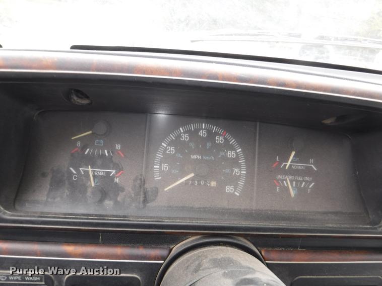 image for item K5883 1989 Ford F450 Super Duty XL flat dump bed truck