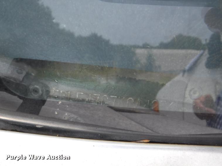 image for item K5883 1989 Ford F450 Super Duty XL flat dump bed truck