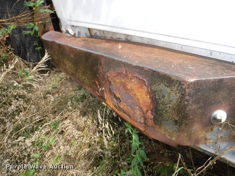 image for item K5884 1997 Chevrolet C1500 pickup truck