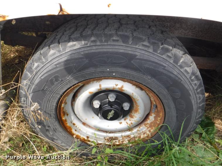 image for item K5884 1997 Chevrolet C1500 pickup truck