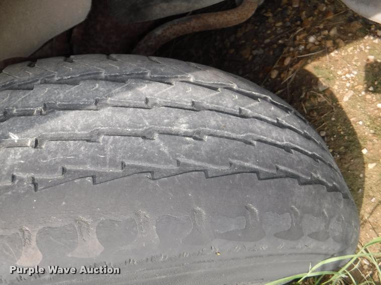 image for item K5884 1997 Chevrolet C1500 pickup truck