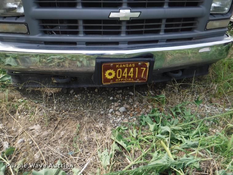 image for item K5884 1997 Chevrolet C1500 pickup truck